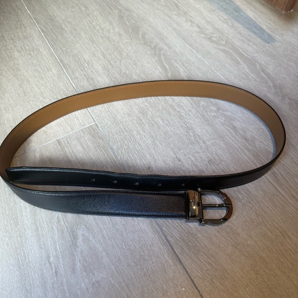 Salvatore Ferragamo Men’s Black Leather Belt with Silver Buckle